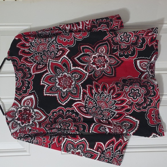 Alfred Dunner Red and Black Floral Blouse - Picture 5 of 5